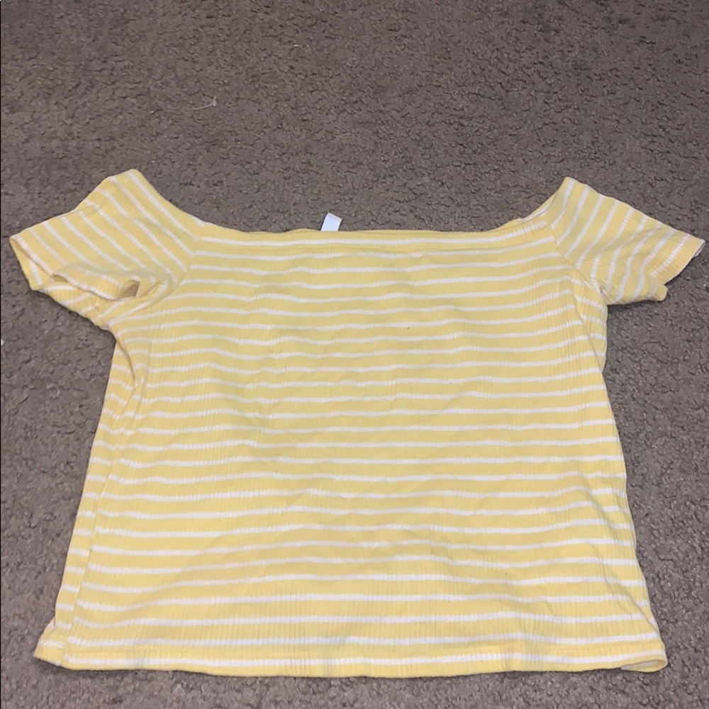 Off the shoulders crop top